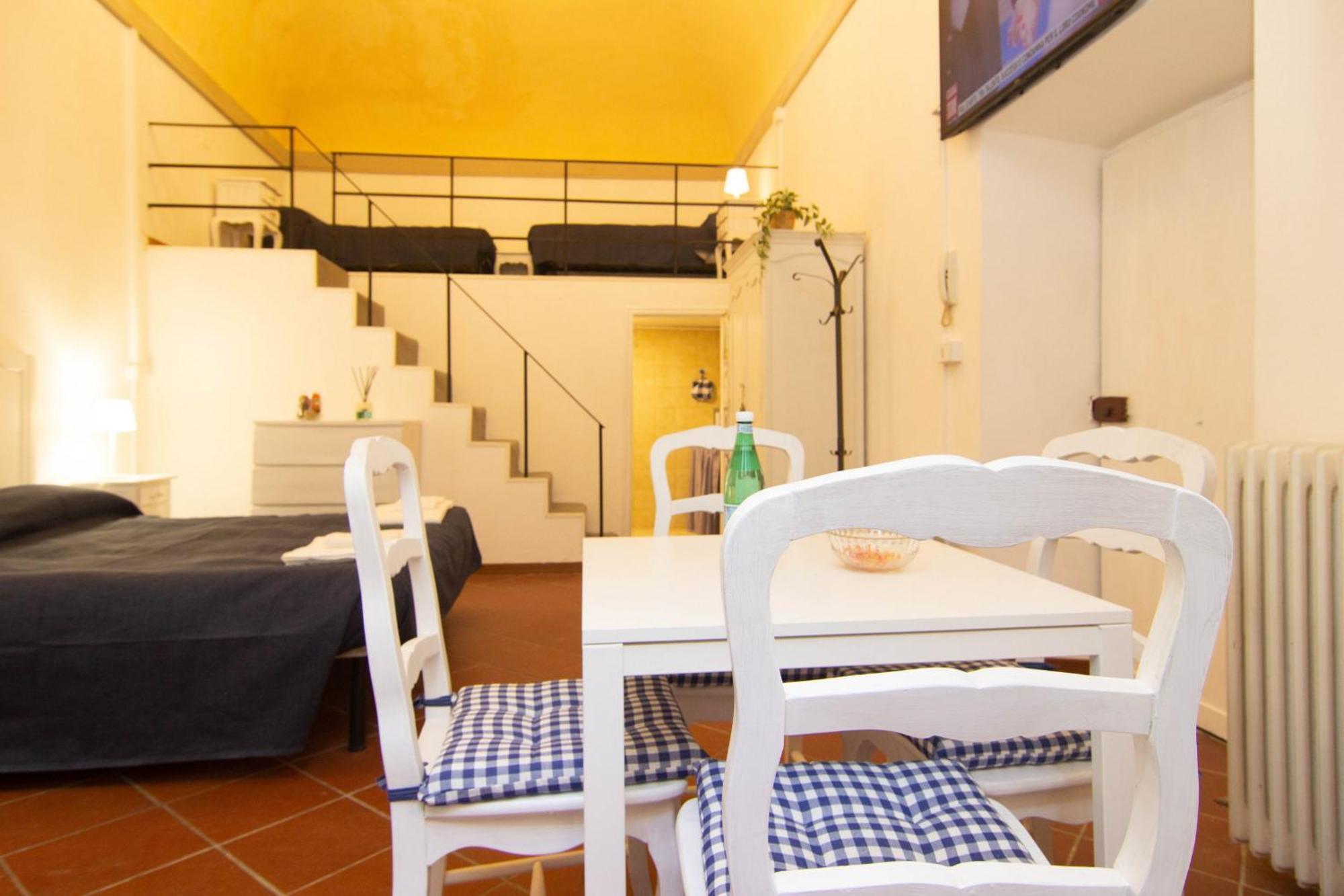 Nel Cuore Di PisaMonolocale In Palazzo Storico. Kültér fotó